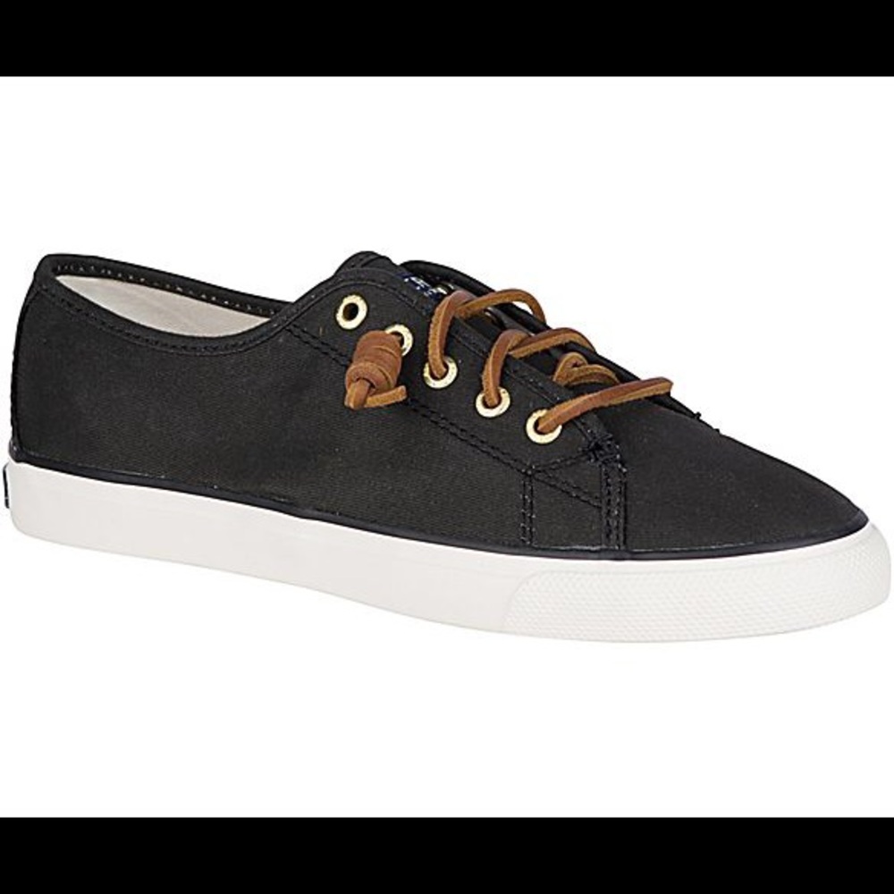 Sperry canvas sneaker